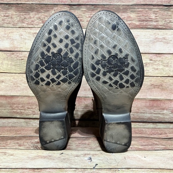 Circle G Brown Leather Ankle Boots - Picture 7 of 10